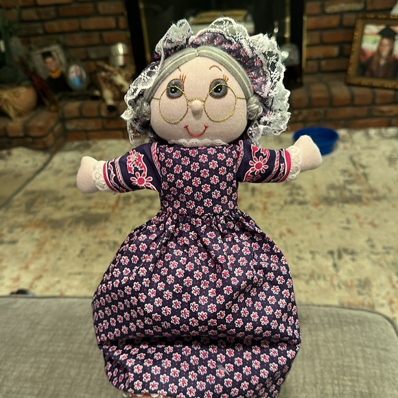 Cloth doll - Picture 2 of 9